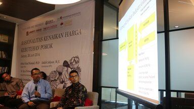 Diskusi Publik “Rasionalitas Kenaikan Harga Kebutuhan Pokok”