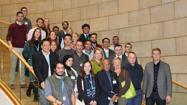 Peserta dan fasilitator seminar