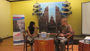 Moderator Cania Cittar Irlanie dan Tom Palmer