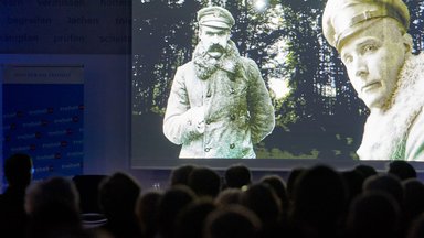 "Der Marschall und der Mann von Welt: Harry Graf Kessler und Józef Pilsudski"