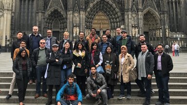 Peserta dari berbagai negara