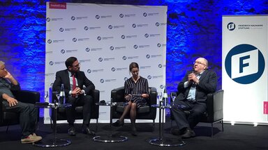 Podiumsdiskussion auf dem Hambacher Symposium