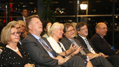 Partnerlerimiz ve arkadaşlarımız ile bir araya gelmişken aramızdan ayrılacak olan direktörmüz Dr. Hans-Georg Fleck’e “Güle Güle” derken ve onun yerine gelecek olan Dr. Ronald Meinardus’a da “Hoş Geldiniz” deme fırsatı bulduk.