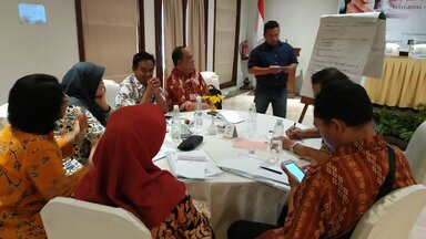 Salah satu kegiatan diskusi kelompok