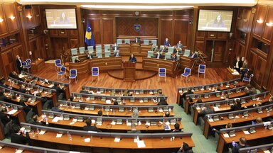 Frau Vjosa Osmani Sadriu, Sprecherin Parlament