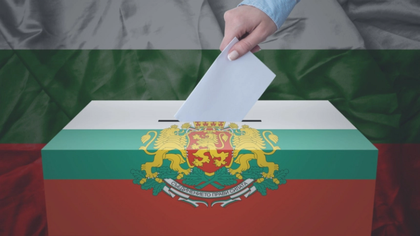 Wahlurne mit bulgarischer Flagge