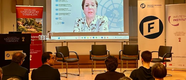 Video-Keynote von Reem Al-Salem, UN-Sonderberichterstatterin für Gewalt gegen Frauen und Mädchen