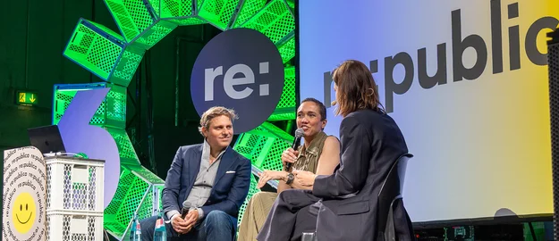 Nicole Büttner diskutiert mit Pascal Kaufmann und Céline Nauer